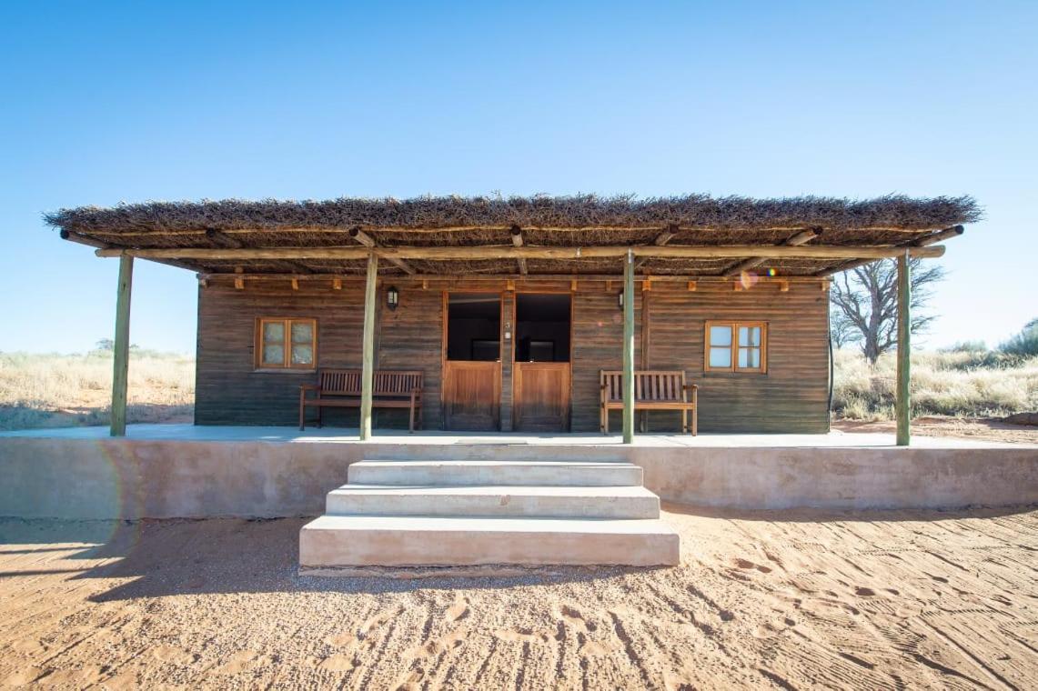 Zoutpanputs Game Lodge Askham Exterior foto